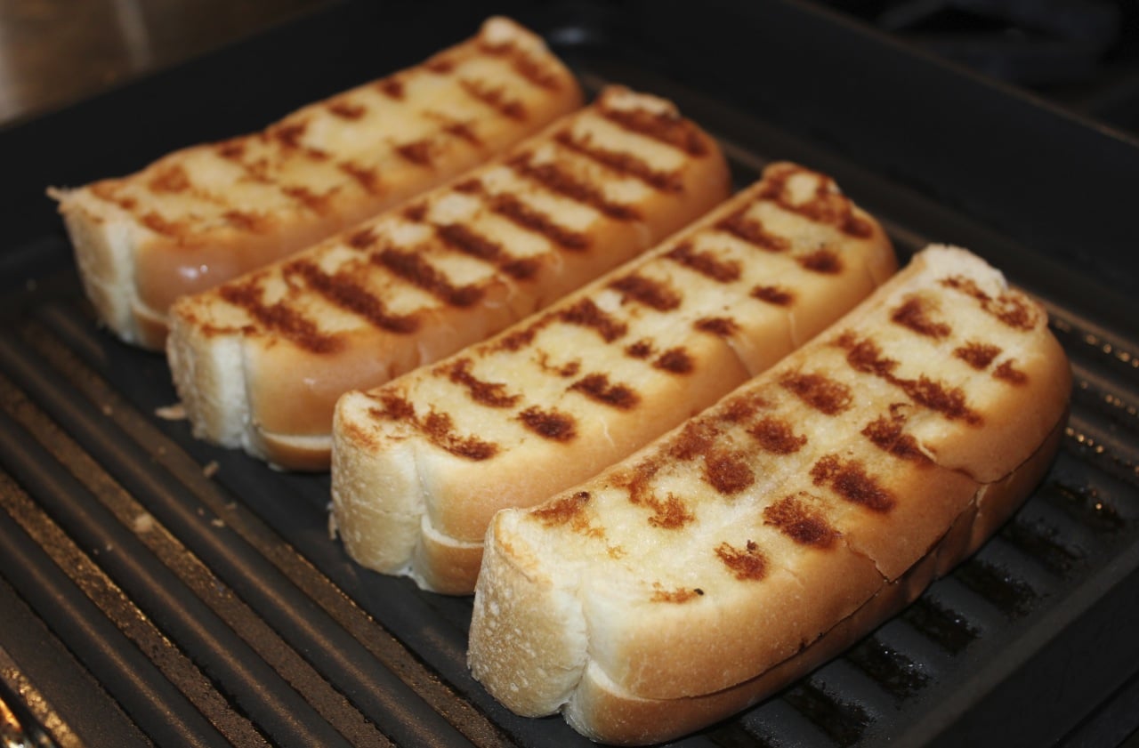grilled-hot-dog-buns-for-naked-lobster-rolls