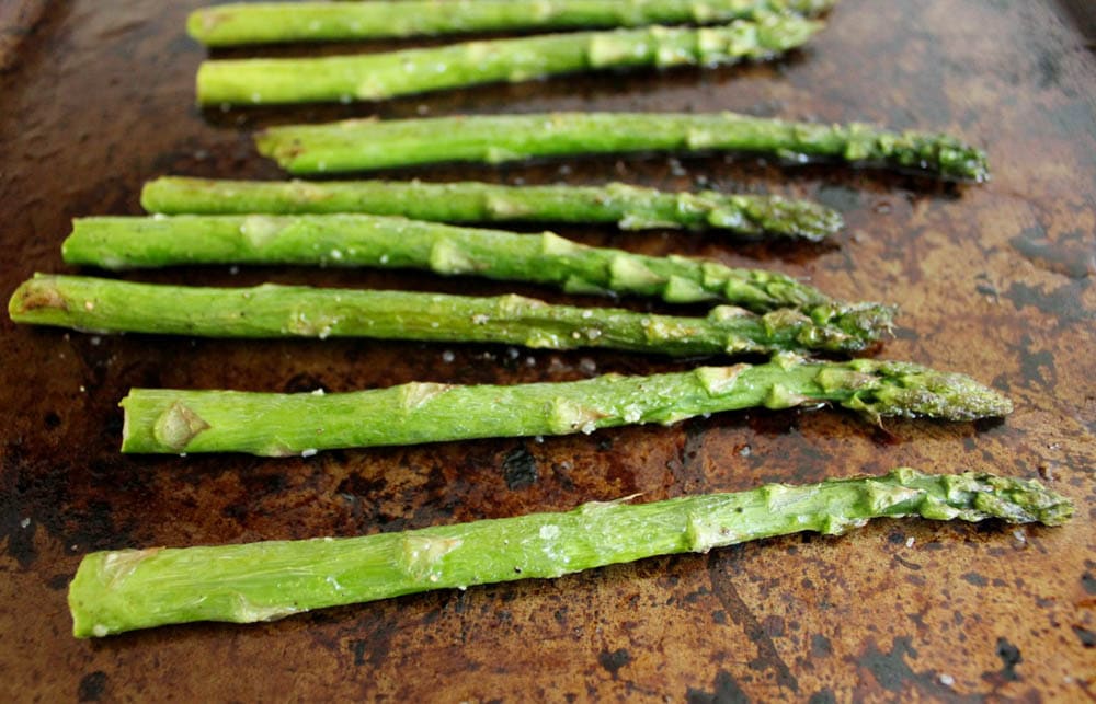 Quinoa-Risotto-with-Roasted-Asparagus-Sun-dried-Tomatoes-and-Herbs-step-2