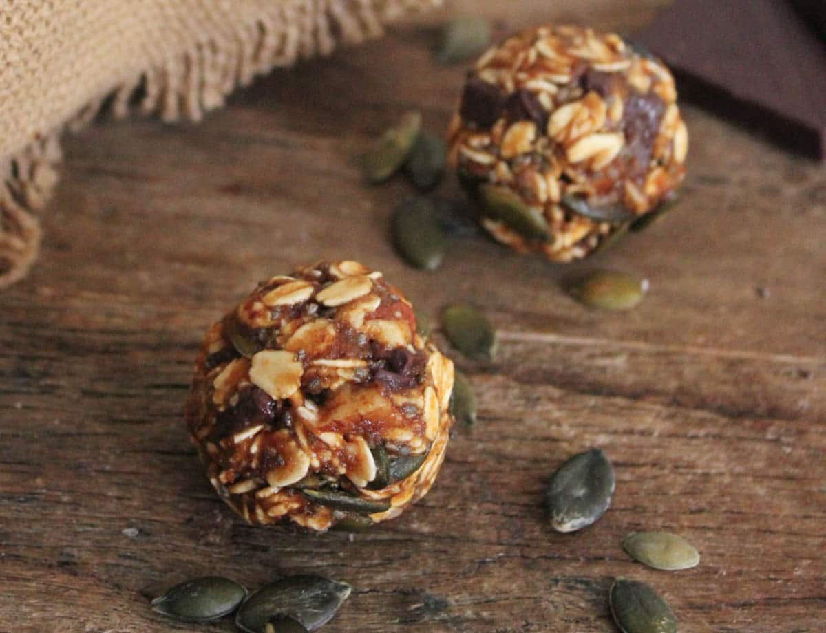 No-Bake-Pumpkin-Pie-Energy-Bites-Vegan-Gluten-Free-8