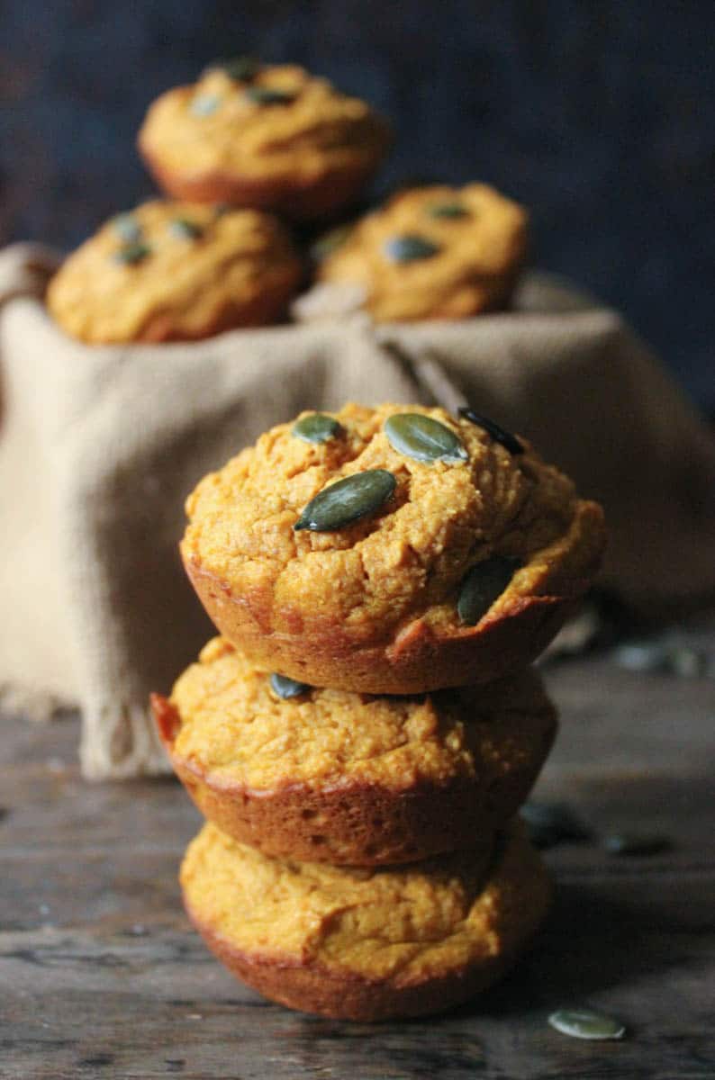 Pumpkin-Sour-Cream-Muffins-3