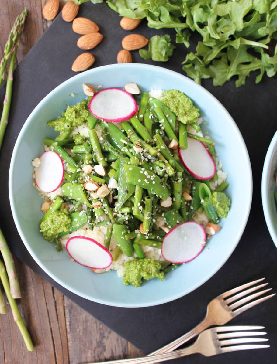 vegan-cauliflower-rice-bowl-with-arugula-pesto-9