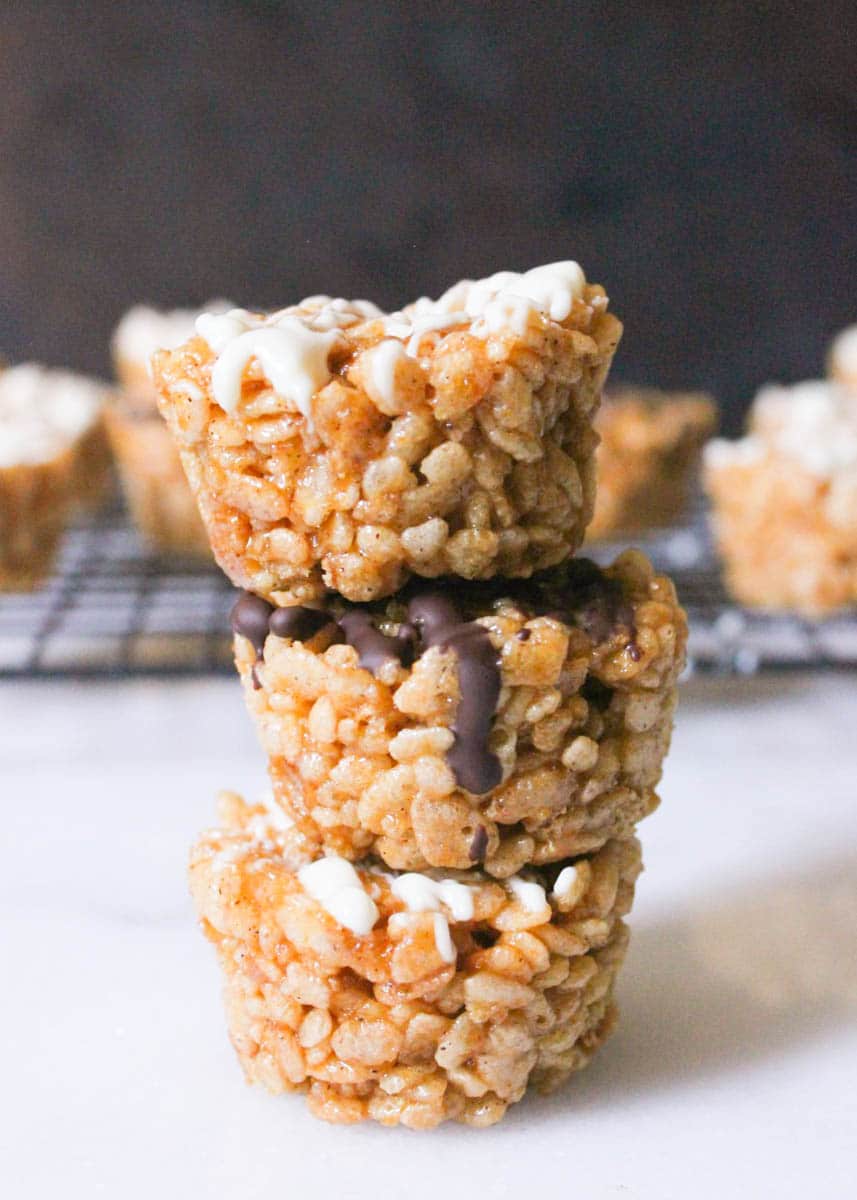 Pumpkin-Spice-Rice-Krispie-Treats-4