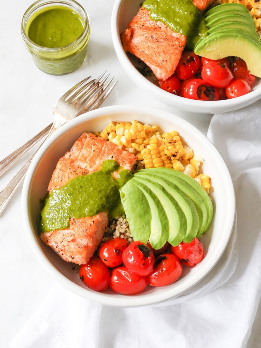 Summer-Quinoa-Bowl-with-Grilled-Salmon-and-Basil-Vinaigrette-3