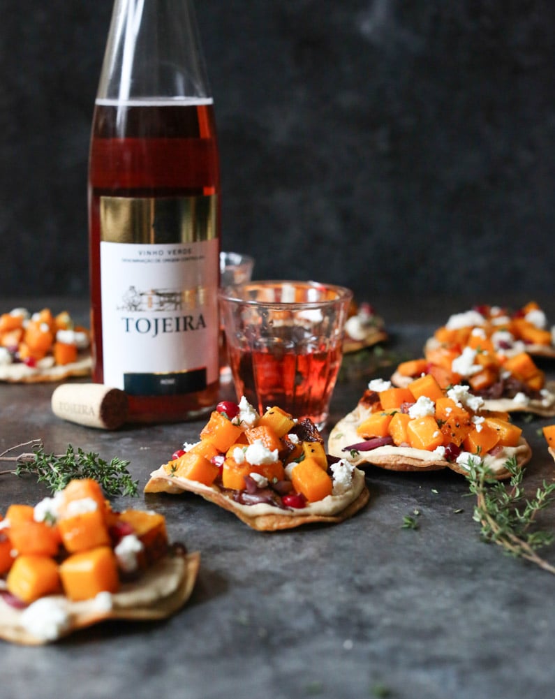 butternut-squash-tostadas-with-hummus-and-goat-cheese-3