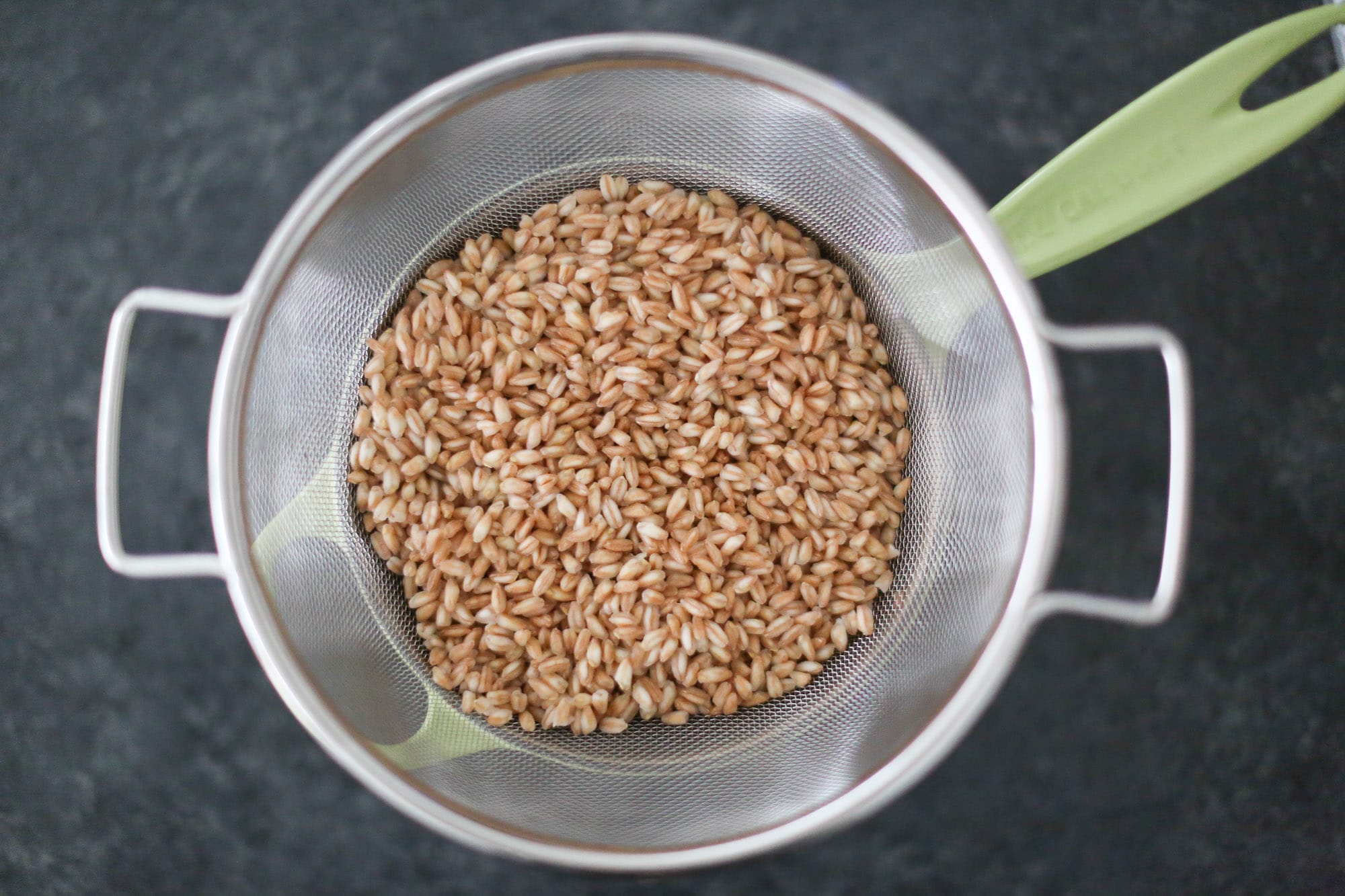 Roasted Cauliflower and Farro Salad with Sun-Dried Tomatoes